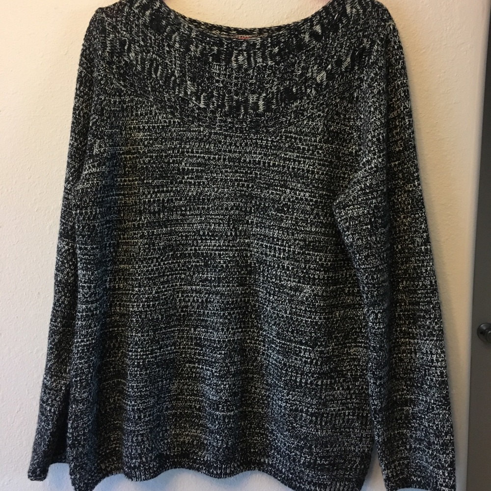 Croft & Barrow Women's Sweater Black Cable Trim Lg